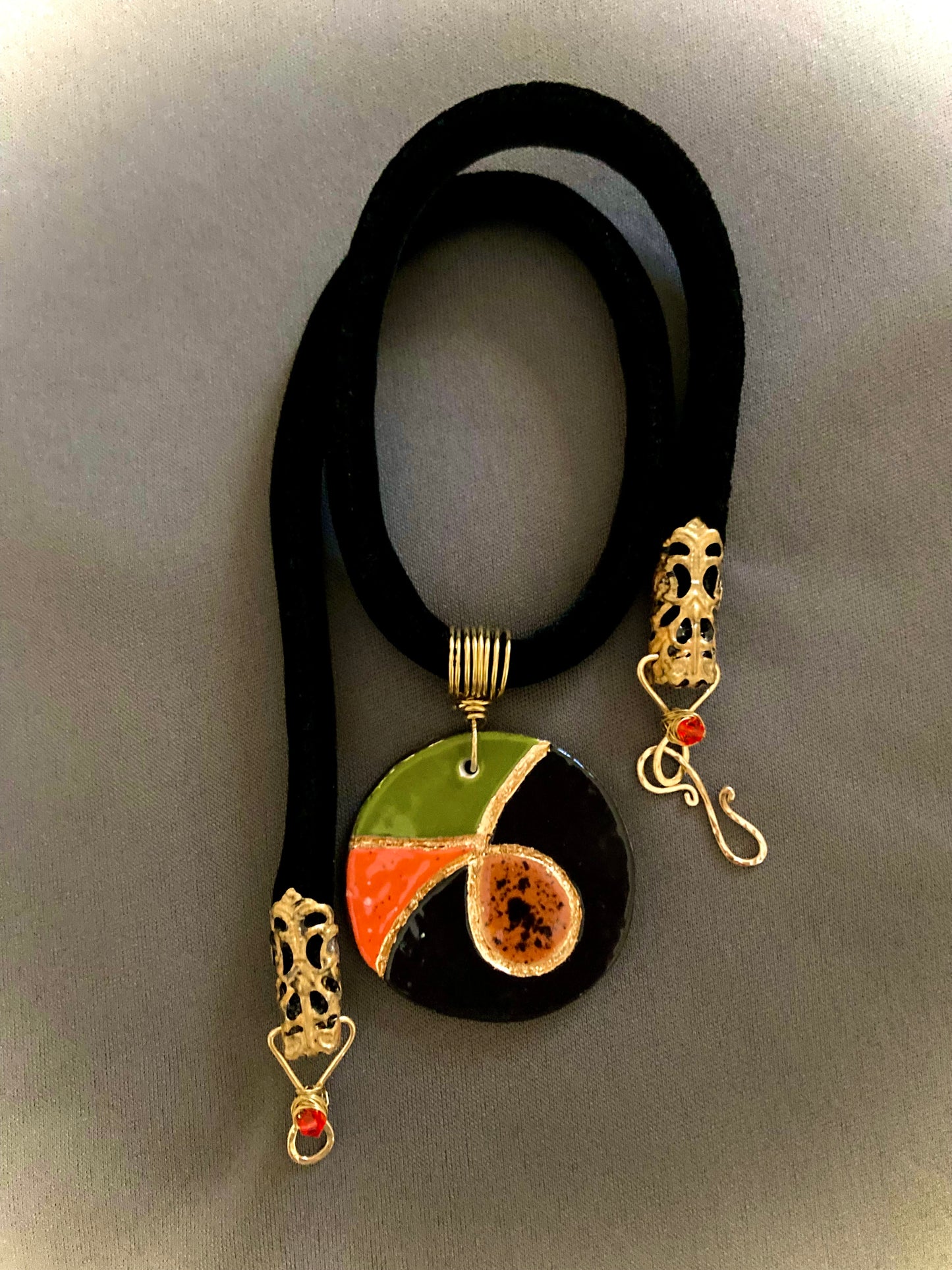 Festive and Classy pendant necklace